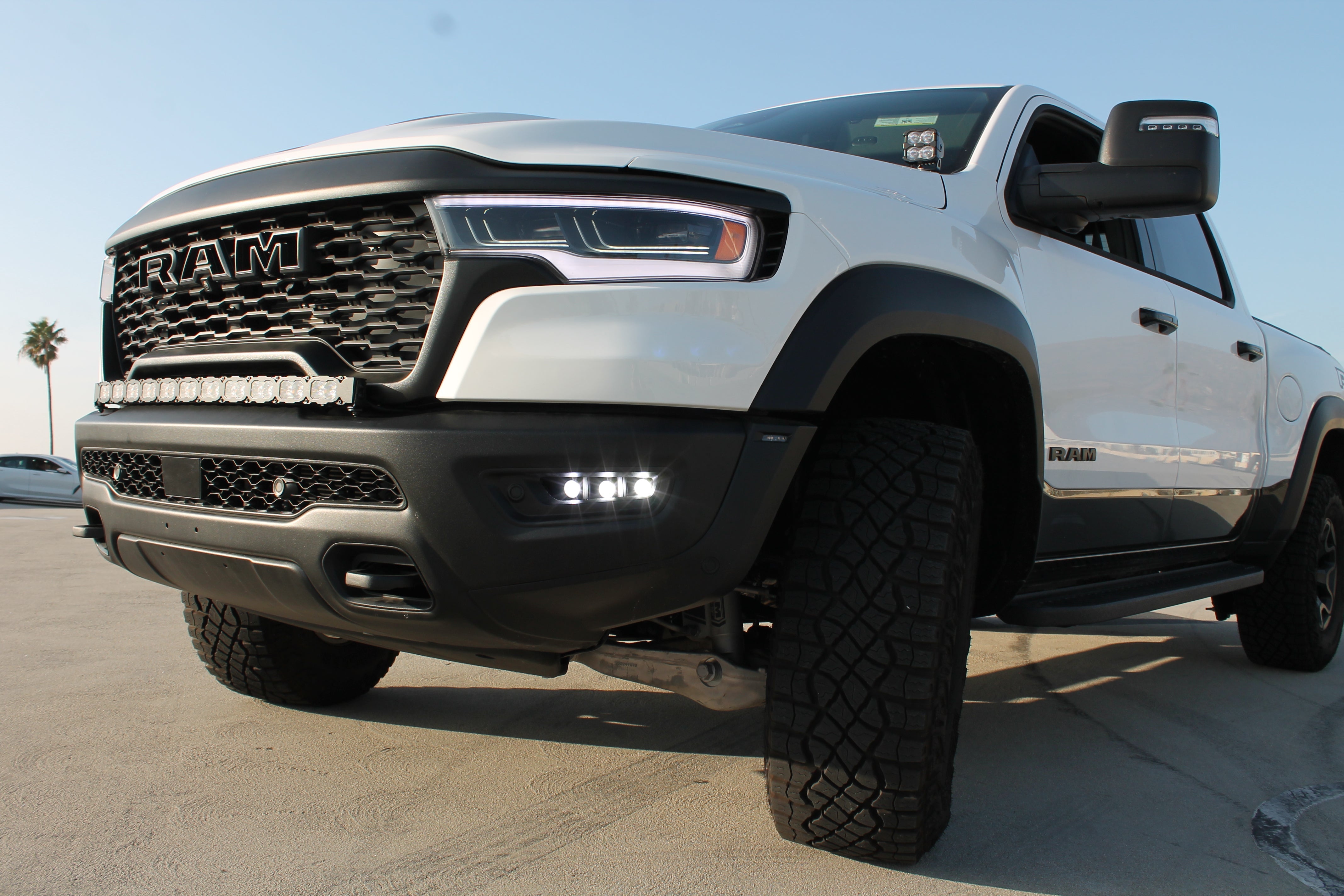 2025+ RAM 1500 RHO Fog Light Kit - EzBuyCo