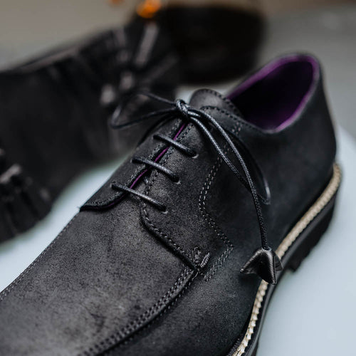 Zelli Italia 26-224-BLK CAMPO Sueded Goatskin Lace Up with Wax Finish, Black