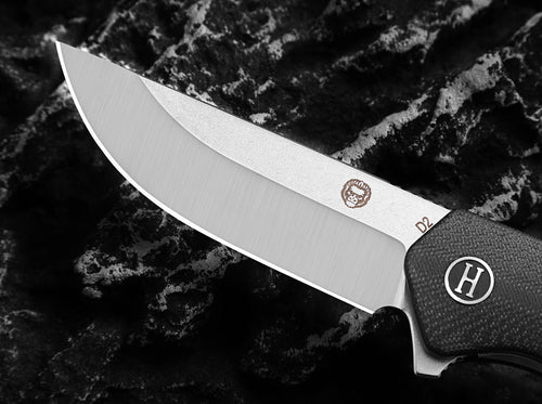 The Pathfinder Folding Pocket Knife Giftset for Men and Women (Black and Silver)