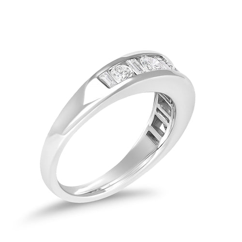 14K White Gold Alternating 1.0 Cttw Round and Baguette Diamond Channel Band Ring