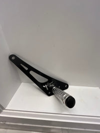 Ultra Bee Shift Lock (chrome peg pre order 2 week)