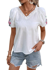 Flower Embroidered White Cowgirl Top | Perfect for Casual Days
