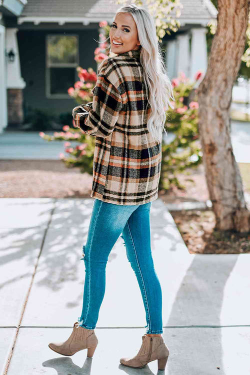 Classic Plaid Button Front Shirt Jacket with Breast Pockets Casual & Minimalist Outerwear