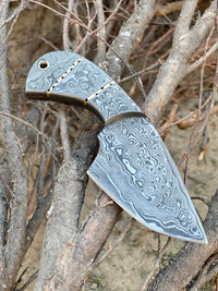 Handmade Damascus Steel Fixed Blade Pocket Knife – Full Tang Skinner with Leather Sheath