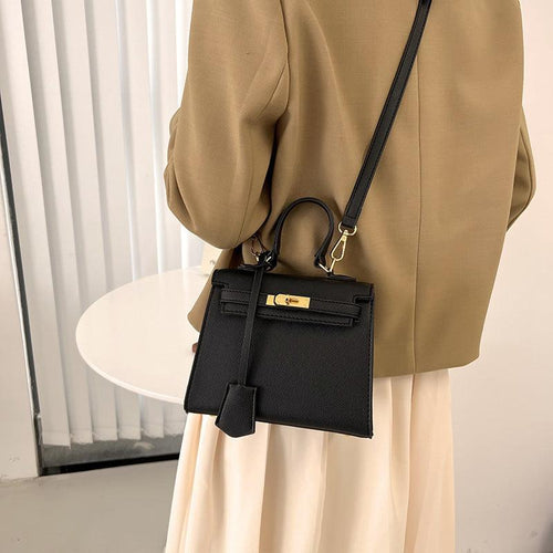Luxury Cowgirl Kelly Purse – Trendy, High-Fashion Leather Handbag with Adjustable Strap