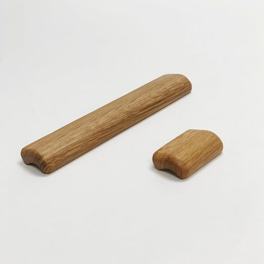 Lacquered Oak "Glove" Wood Drawer Handles Euro • Knobs