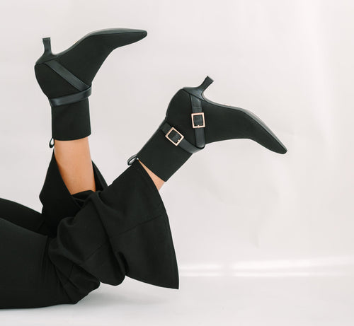 Alma Booties Black
