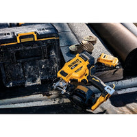 DEWALT DCN45RNB 20V MAX* 15° Cordless Coil Roofing Nailer (Bare Tool)