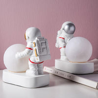 STEVVEX Astronaut Spaceman Moon Night Light Bedroom Bedside Desktop Creative Decoration Table Lamp Gift Light For Children Baby Kids