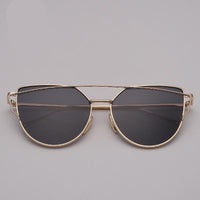 NEW  Stevvex Designer Cat eye Sunglasses For Women and Ladies in Vintage Metal Reflective Glasse Mirror Retro Oculos De Sol Gafas Style With UV 400 Protection