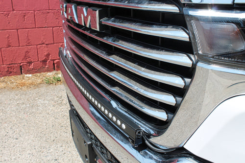 2025+ RAM 1500 40in Light Bar - Slim