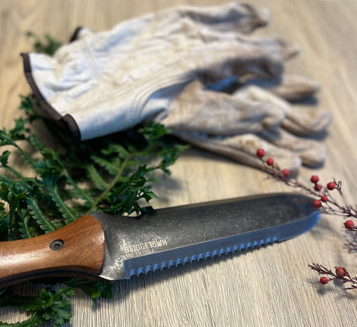 Essential Hori Hori Garden Knife