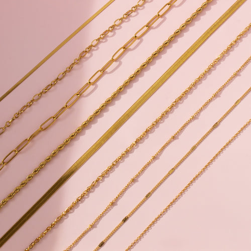Viv Herringbone Chain Necklace