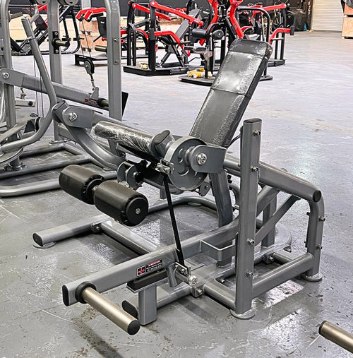 Pro Strength Leg Extension - Muscle D Fitness - Adjustable - Plate Loaded - Quads Machine