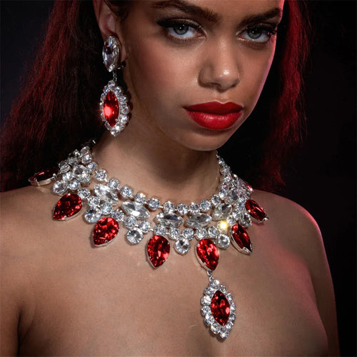 Rhinestone Water Drop Pendant Necklace & Earring Set