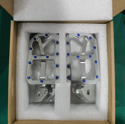 Chrome upgraded wide foot pegs