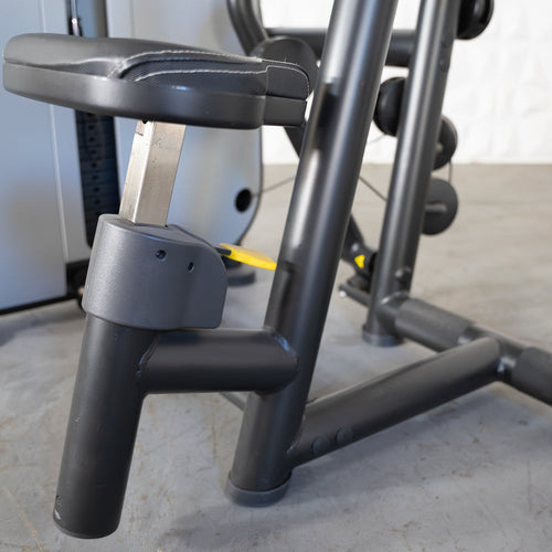 Vogue Seated Row - Muscle D Fitness -  Adjustable Seat - Pin Selectorized - Lat Workout
