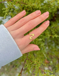 Wavy Heart Ring
