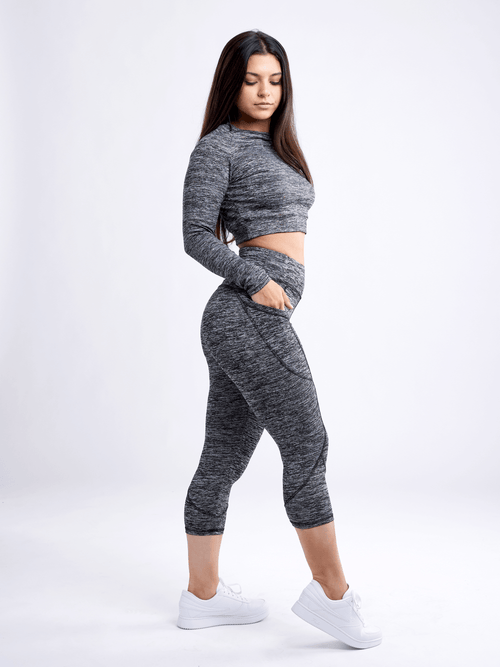 JupiterGear Mid-Rise Capri Fitness Leggings with Side Pockets