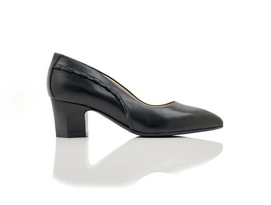 Maggie Black Chain
