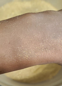Shimmery Powder for the Radiant YOU