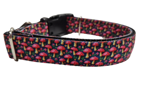 Little Mushrooms Nylon Dog Collar