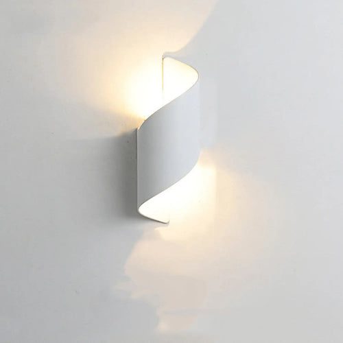 Simple Outdoor LED Lamp with Sleek Waterproof Design