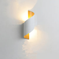Simple Outdoor LED Lamp with Sleek Waterproof Design