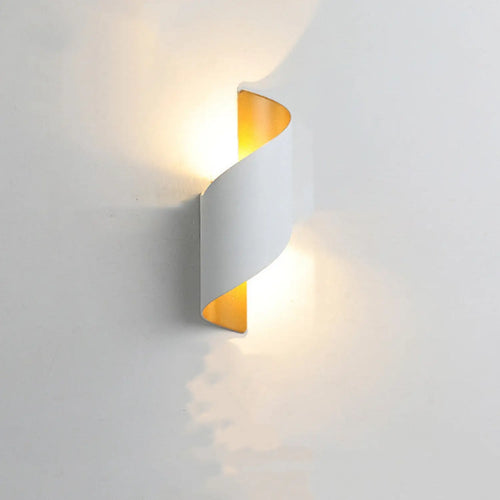 Simple Outdoor LED Lamp with Sleek Waterproof Design