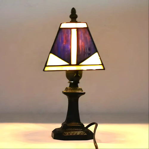 Tiffany-Style Lamp with Square Glass Design