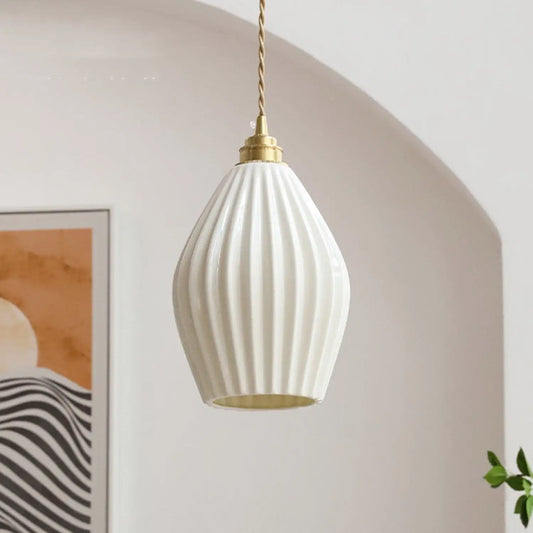 Vintage Brass Lighting Fixtures – Elegant Bedside Wall Lamps for Bedroom