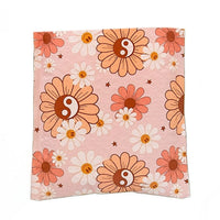 Yin Yang Daisy Bubble Mailers Size 6.5x10 Padded Envelopes